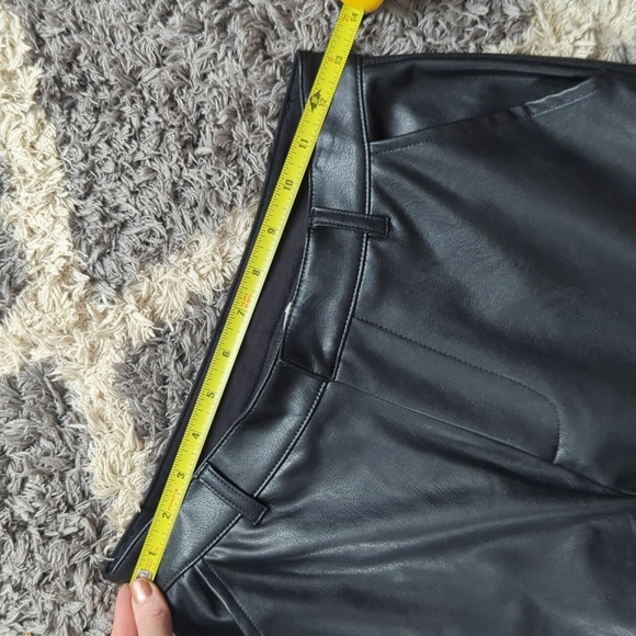 Splendid Faux Leather Blank Ankle Pant Size Women's 4 - Picture 6 of 9